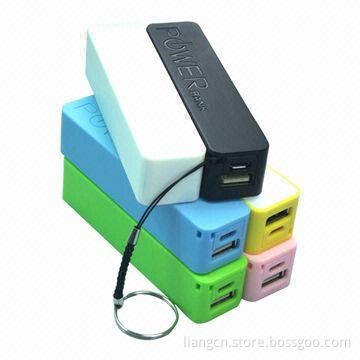 Emergency power bank with 2,200mAh capacity